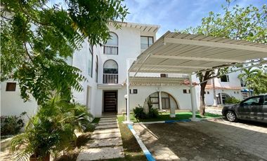 SE VENDE CASA CON SALIDA AL MAR EN POZOS COLORADOS – F.V