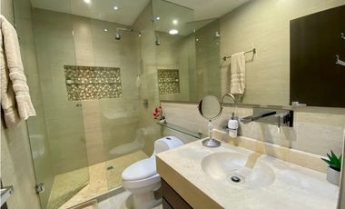 SE VENDE CASA CON SALIDA AL MAR EN POZOS COLORADOS – F.V