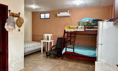 CASA DE UNA PLANTA CONFORMADA POR 3 SUITES INDEPENDIENTES EN SALINAS