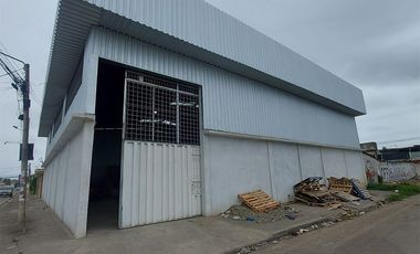 Se Alquila Galpón Cubierto de 400m2 Esquinero Nuevo, cerca a la Av. La Ferroviaria