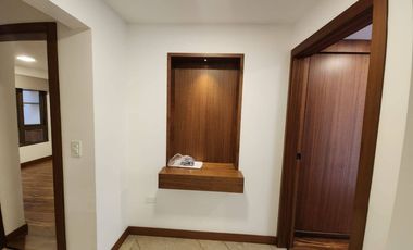 En Venta Departamento en planta baja nuevo l sector Centro histórico Cuenca