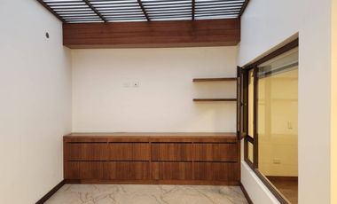 En Venta Departamento en planta baja nuevo l sector Centro histórico Cuenca