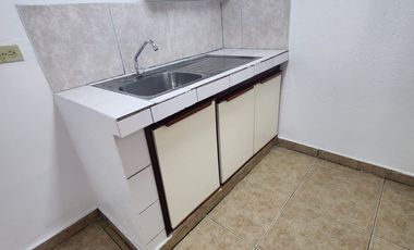 Rento suite de un ambiente, El Inca Norte de Quito