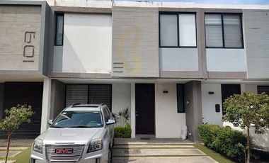 CASA EN RENTA DENTRO DE COTO AIRE EN SANTA ANA TEPETITLÁN