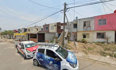 Casa en calle Kizil Kum , Oasis, Veracruz, México. ¡NO CRÉDITOS!