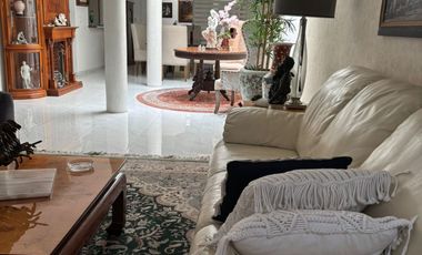 VENTA CASA MODERNA REMODELADA AL PONIENTE AGUASCALIENTES.