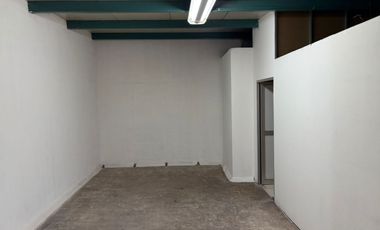 Renta Bodega con Oficinas Colonia Los Volcanes