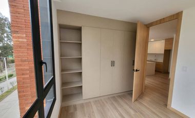 En Venta Departamento de 2 Dormitorios en sector Av. Primero de Mayo - Cuenca