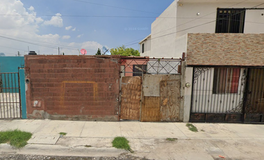 SK21 CASA EN REMATE BANCARIO en PARAJES DE SANTA ELENA, SALTILLO, COAHUILA