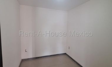 Casa en Venta en Toluca ,Fuentes de San Jose MT 25-3697.