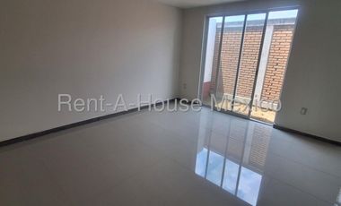 Casa en Venta en Toluca ,Fuentes de San Jose MT 25-3697.