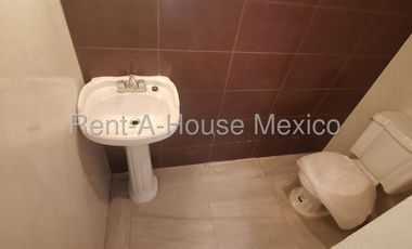 Casa en Venta en Toluca ,Fuentes de San Jose MT 25-3697.