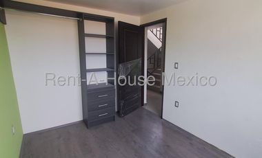 Casa en Venta en Toluca ,Fuentes de San Jose MT 25-3697.