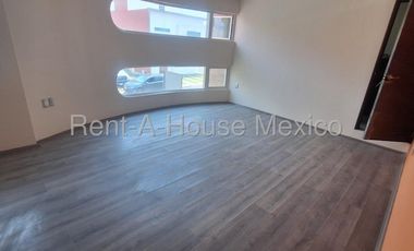Casa en Venta en Toluca ,Fuentes de San Jose MT 25-3697.