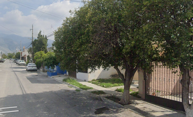 SK21 CASA EN REMATE BANCARIO en LOMA LINDA, SALTILLO, COAHUILA