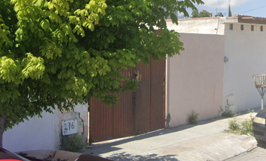 SK21 CASA EN REMATE BANCARIO en LOMA LINDA, SALTILLO, COAHUILA