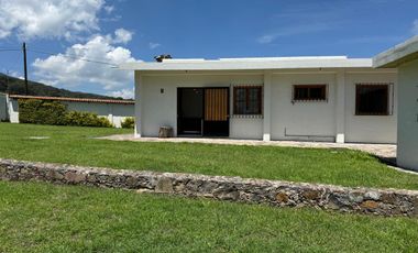 “CASA EN RENTA AMUEBLADA PARA 6 PERSONAS Y CON SERVICIOS”