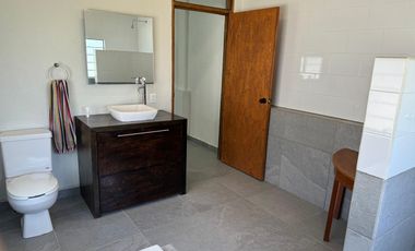 “CASA EN RENTA AMUEBLADA PARA 6 PERSONAS Y CON SERVICIOS”