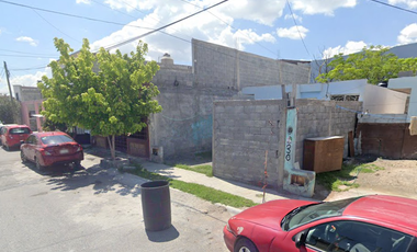 SK21 CASA EN REMATE BANCARIO en LOMA LINDA, SALTILLO, COAHUILA
