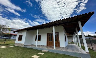 VENDO CABAÑA CHINACOTA