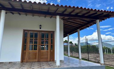 VENDO CABAÑA CHINACOTA