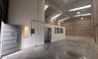 BODEGAS INDUSTRIALES EN RENTA EN CALLE OMEGA