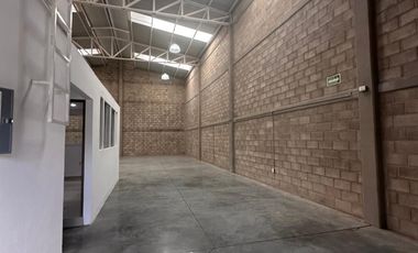 BODEGAS INDUSTRIALES EN RENTA EN CALLE OMEGA