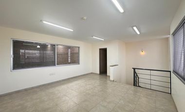 BODEGAS INDUSTRIALES EN RENTA EN CALLE OMEGA