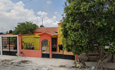 SK21 CASA EN REMATE BANCARIO en LOMA LINDA, SALTILLO, COAHUILA