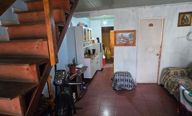 VENDO CASA HABITACIÓN, PASAJE OROZCO 1369, POBLACION BERNALES, COYHAIQUE, REGION DE AYSEN