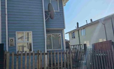 VENDO CASA HABITACIÓN, PASAJE OROZCO 1369, POBLACION BERNALES, COYHAIQUE, REGION DE AYSEN