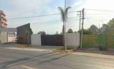 Terreno en renta frente a la central de abastos via corta