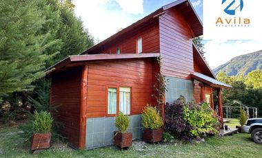 Curarrehue sector Caren parcela de 5.100m2 con casa y piscina a un costado carretera COD.VTAP224