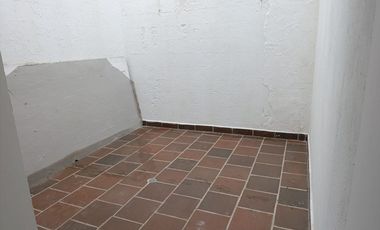 ARRIENDO AMPLIO LOCAL EN CAÑAVERAL