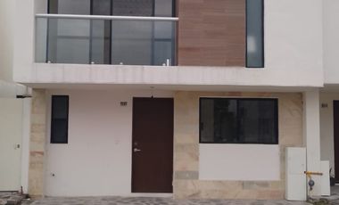 CASA EN VENTA ZAKIA CONDOMINIO MODENA