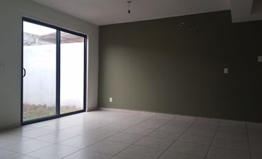 CASA EN VENTA ZAKIA CONDOMINIO MODENA