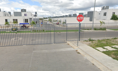 CASA EN VENTA DE RECUPERACION DE CARTERA, C. 20 E, LAS PALMAS YUCATAN