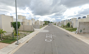 CASA EN VENTA DE RECUPERACION DE CARTERA, C. 20 E, LAS PALMAS YUCATAN