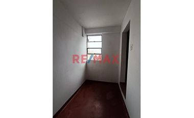 Venta De Departamento En Cercado De Lima Urb. Manzanilla