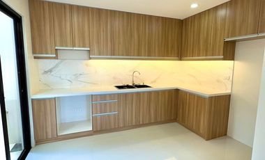 ₱600K DISCOUNT PRE-SELLING DUPLEX HOUSE IN LAS PIÑAS CITY WITH 5% DOWNPAYMENT, PAYABLE UP TO 12 MONTHS