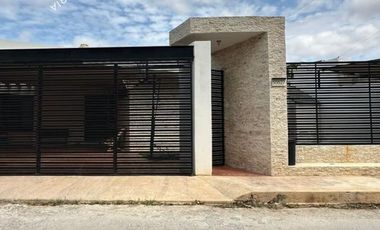 CASA EN VENTA DE UN PISO TOTALMENTE EQUIPADA CON ALBERCA