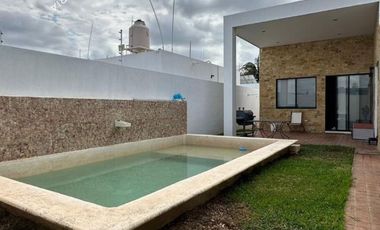 CASA EN VENTA DE UN PISO TOTALMENTE EQUIPADA CON ALBERCA