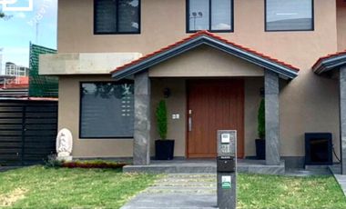 Preciosa Casa en Loma de Valle Escondido recién remodelada con acabados de lujo