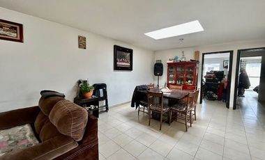CASA EN VENTA EN TOLUCA UNA PLANTA CON ALBERCA RECURSOS PROPIOS
