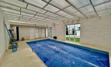 CASA EN VENTA EN TOLUCA UNA PLANTA CON ALBERCA RECURSOS PROPIOS