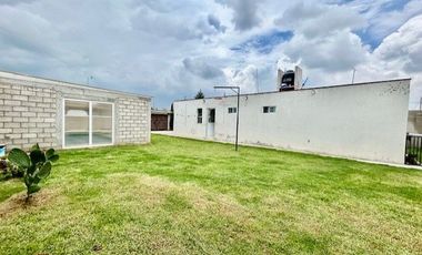 CASA EN VENTA EN TOLUCA UNA PLANTA CON ALBERCA RECURSOS PROPIOS