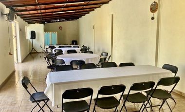 CASA EN VENTA EN TOLUCA UNA PLANTA CON ALBERCA RECURSOS PROPIOS