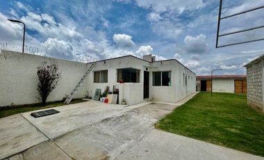 CASA EN VENTA EN TOLUCA UNA PLANTA CON ALBERCA RECURSOS PROPIOS