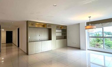 URB. BOSQUES DE LA RIOJA-SAMBORONDÓN, Alquilo departamento 3 dorm $1500.