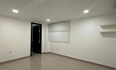 URB. BOSQUES DE LA RIOJA-SAMBORONDÓN, Alquilo departamento 3 dorm $1500.